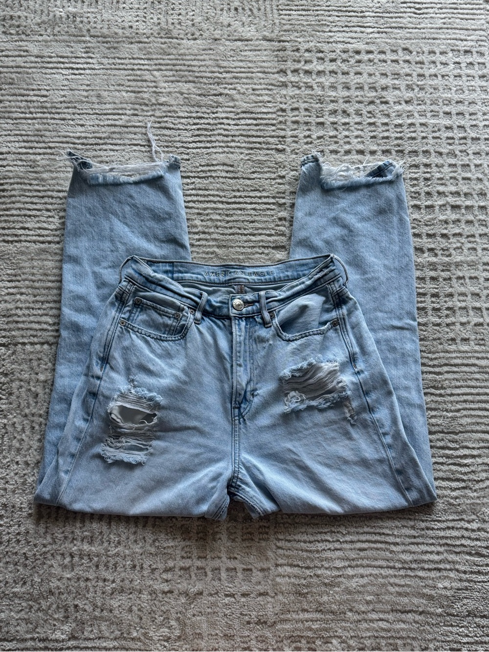 AE Light Wash Distressed Boyfriend Jeans